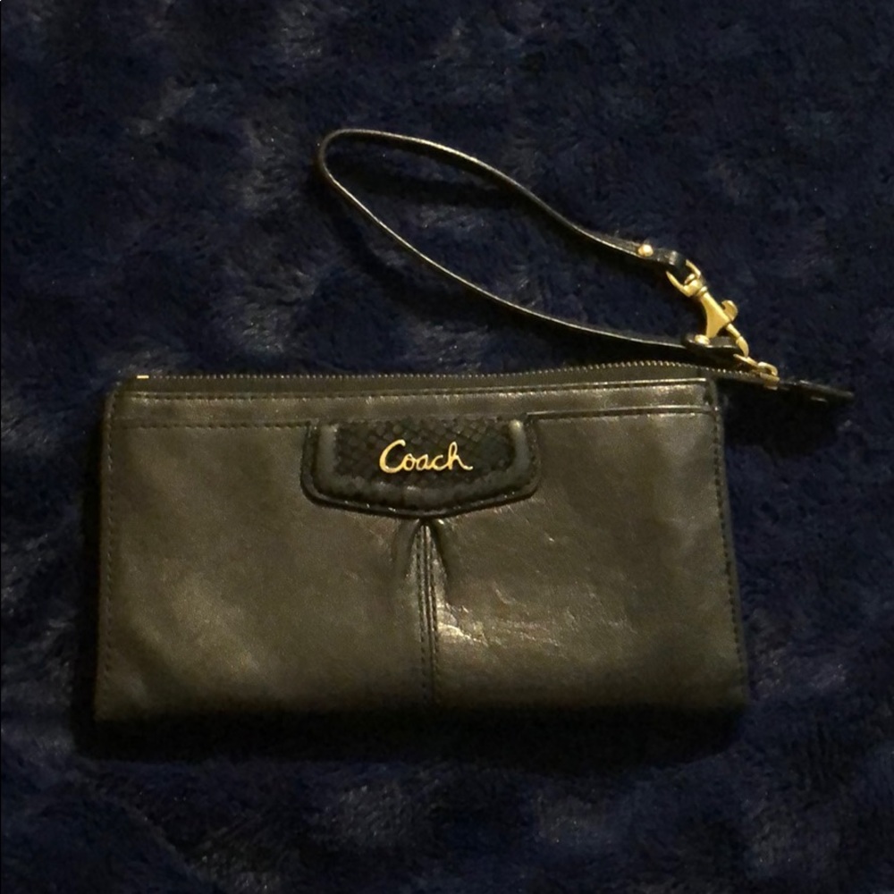 Beautiful leather Coach wallet